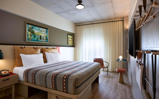 photo 3 of Moxy Charleston Downtown