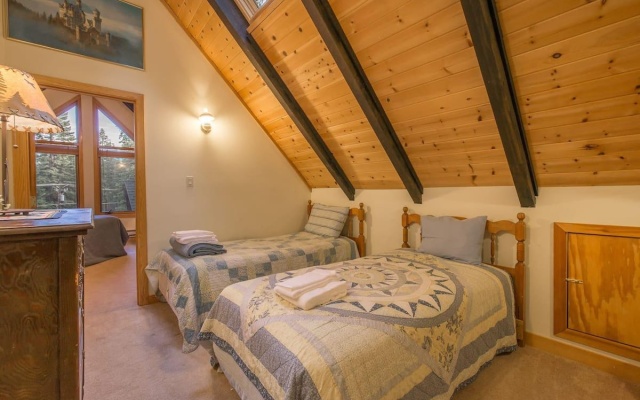 photo 5 of Musketeer by Avantstay Family Friendly Home In Tahoe Swiss Village!