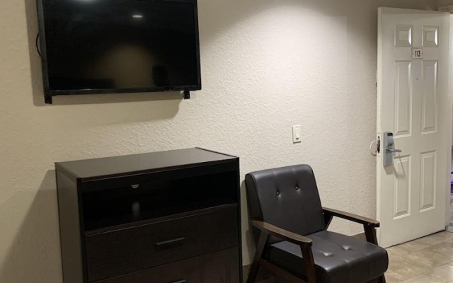 photo 4 of Luxury Inn and Suites