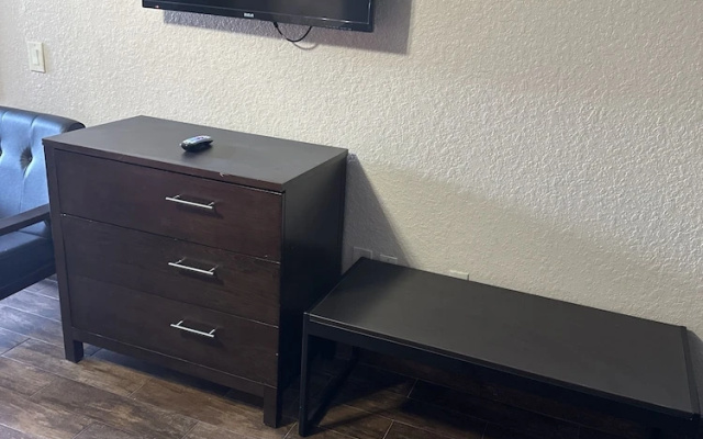 photo 5 of Luxury Inn and Suites