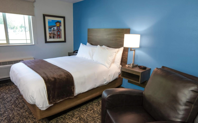 photo 2 of Sonesta Simply Suites Avondale