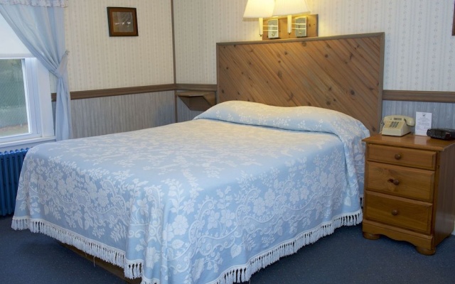photo 3 of Myer Motel