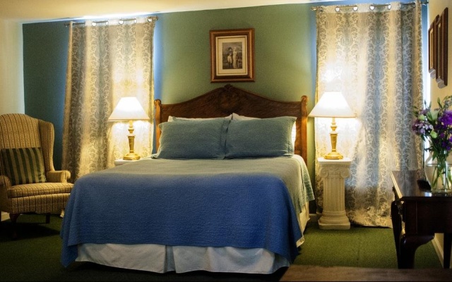 photo 5 of Napoleon's Retreat B&B