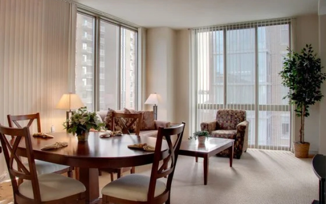 photo 3 of The Metropolitan at Reston Town Center