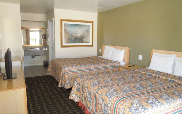 photo 4 of National Inn Garden Grove