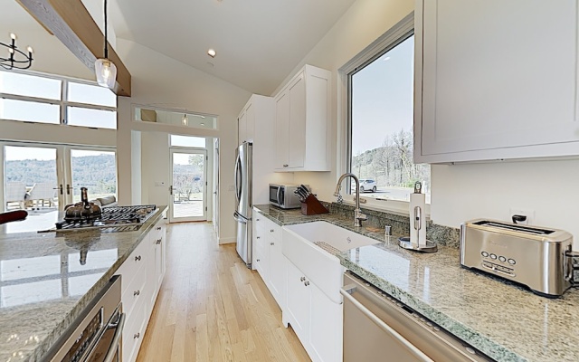 photo 3 of New Listing! Calistoga New-Build W/ Hot Tub Home