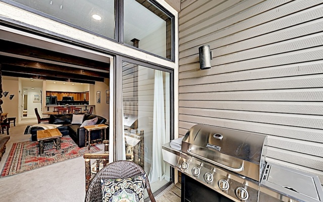 photo 2 of New Listing! Chic Getaway: Pool, Adjacent To Lake 3 Bedroom Condo