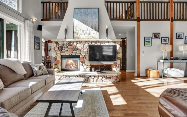 photo 2 of New Listing! Dazzling Custom , Near Skiing 5 Bedroom Home
