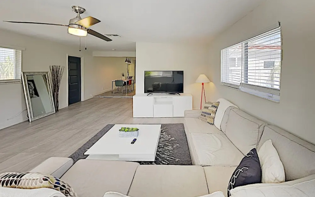 photo 4 of New Listing! Modern Art Haven W/ Pool - Near Beach 3 Bedroom Home