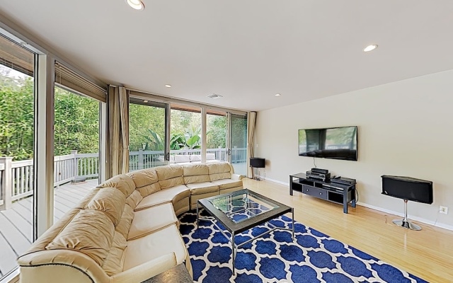 photo 2 of New Listing! Modern Canyon W/ Lush Patio 2 Bedroom Home