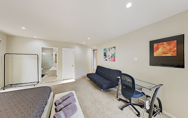 photo 4 of New Listing! Modern Canyon W/ Lush Patio 2 Bedroom Home