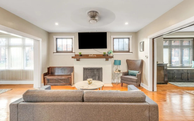 photo 2 of Spacious 3BR Home near Downtown, Oakland & East Liberty! Max 15 nights by RedAwning