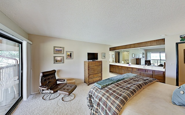 photo 3 of New Listing! Summit County Splendor By Lake Dillon 3 Bedroom Townhouse