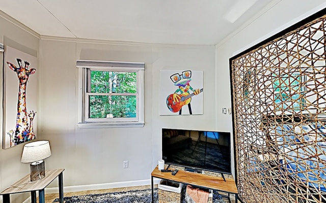 photo 3 of New Listing! The Chocolate W/ Kayaks 2 Bedroom Home