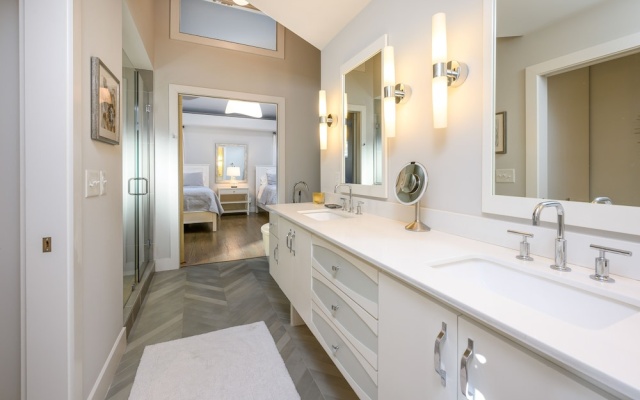 photo 2 of New Listing! Ultra-posh West End Townhome 4 Bedroom Townhouse