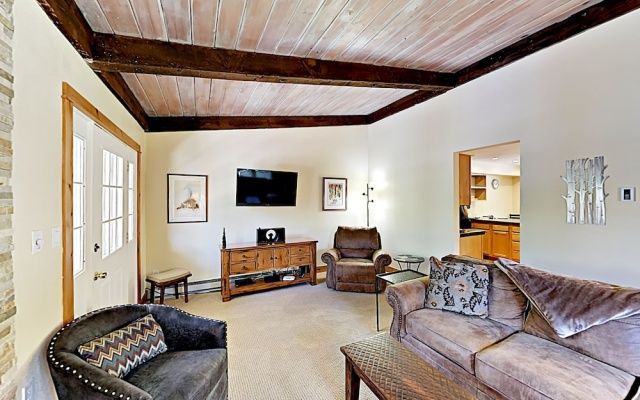 photo 4 of New Listing! Vail Valley Escape, Shuttle To Slopes 3 Bedroom Townhouse