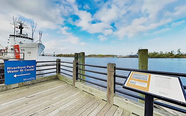 photo 5 of New Listing! Walkable Historic District 1 Bedroom Condo