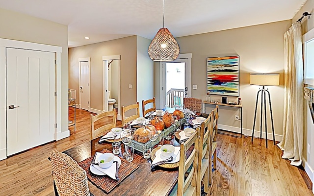 photo 5 of New Listing! Weaver: A Modern Lake Louise Gem 4 Bedroom Home