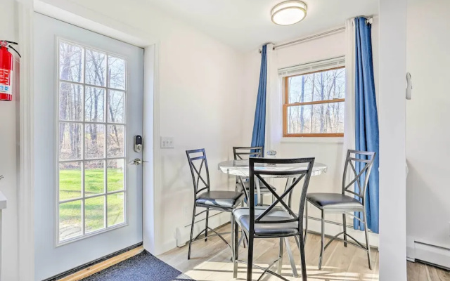 photo 5 of New Paltz Apt - 11 Mi to Poughkeepsie!