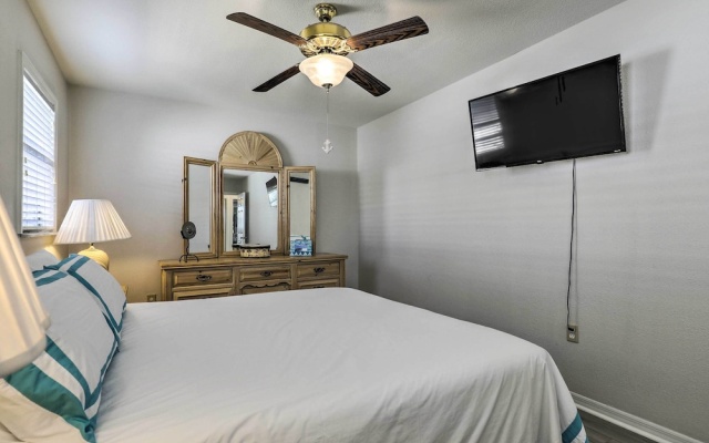photo 2 of New Port Richey Vacation Rental w/ Private Dock!