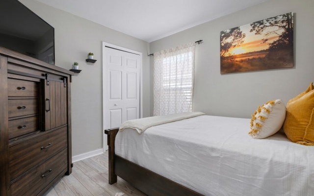 photo 3 of New Rental 3 Bedroom Saltwater Pool Home Sleeps 6 Fenced Backyard 3 Home by Redawning