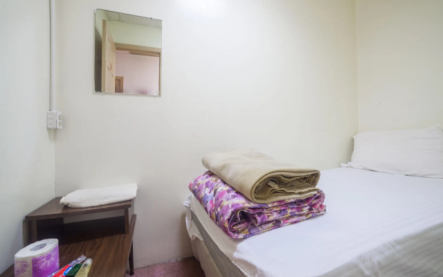photo 3 of New World Hotel