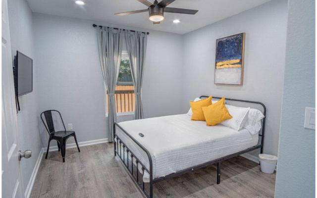 photo 3 of Newly Remodeled 4BR 2BA Near Amazing Downtown
