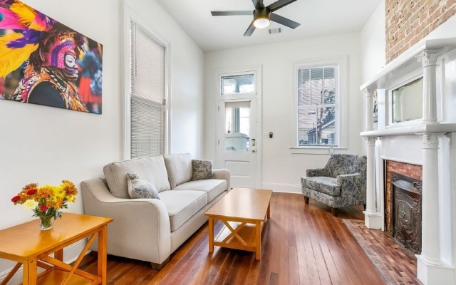 photo 2 of Newly Renovated 2BR in Uptown NOLA