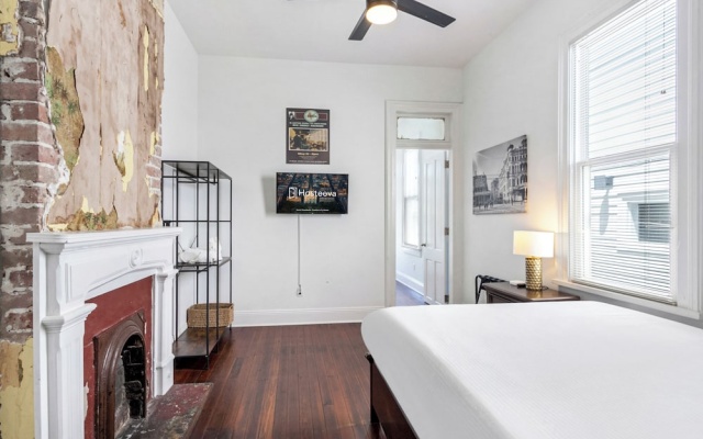 photo 4 of Vibrant Uptown Condos