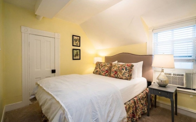 photo 4 of Newly Renovated Rino Retreat