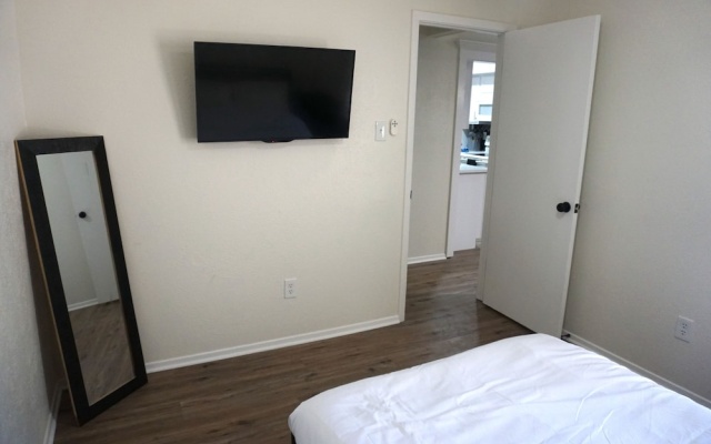 photo 2 of Newly Updated Cozy Home