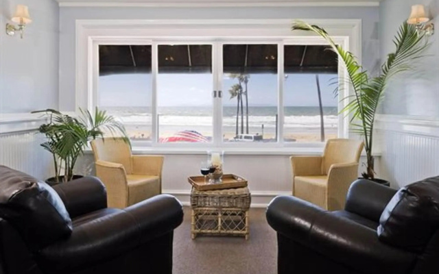 photo 2 of Newport Beach Hotel, A Four Sisters Inn
