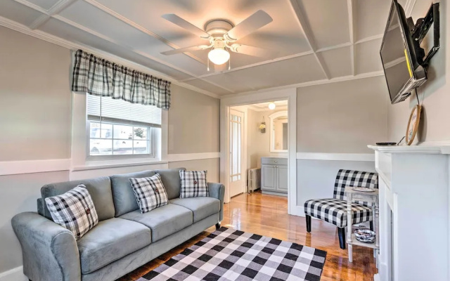 photo 3 of Newport House < 3 Mi to Beaches & Bowens Wharf!