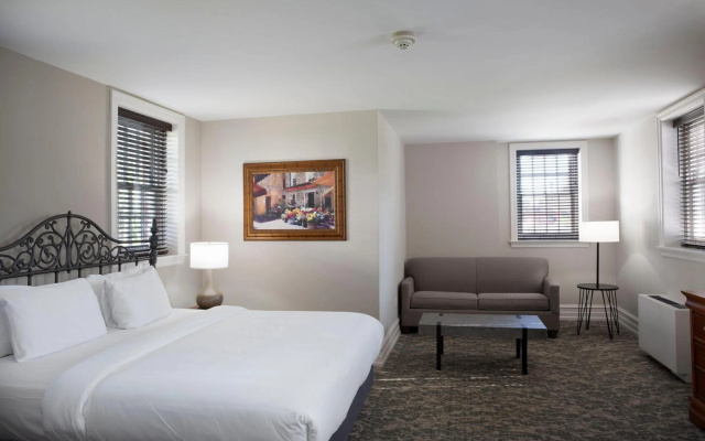 photo 4 of Normandy Farm Hotel and Conference Center
