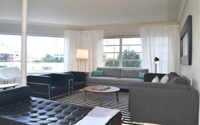 photo 4 of North Beach Hotel