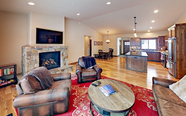 photo 2 of Northwoods - 3 Br Home