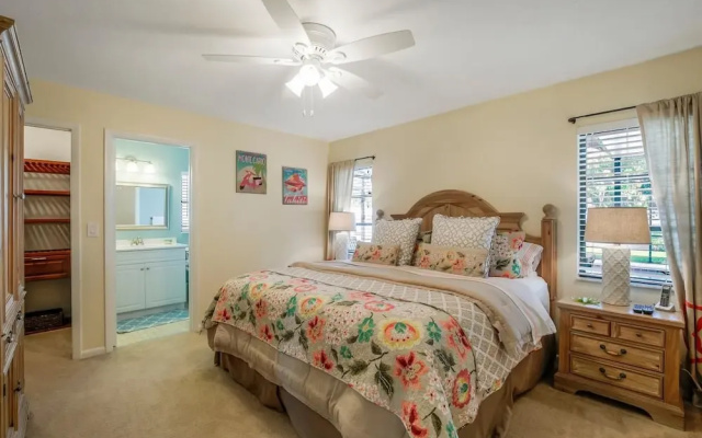 photo 2 of NP97th 689 3 Bedroom Holiday Home by Marco Naples Vacation Homes
