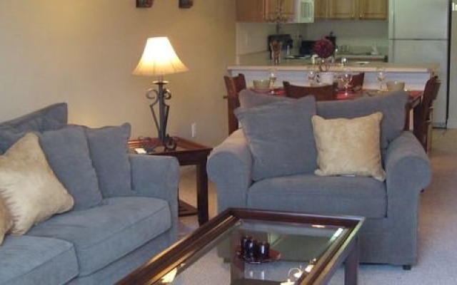 photo 2 of Execustay At Oak Hill Apartmen
