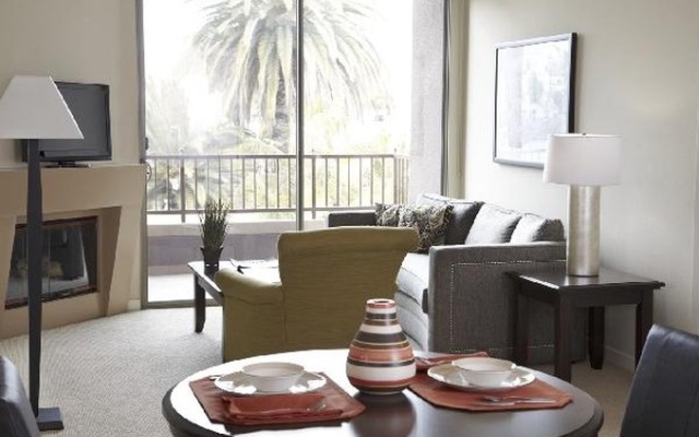 photo 4 of Oakwood at las Palmas Apartments