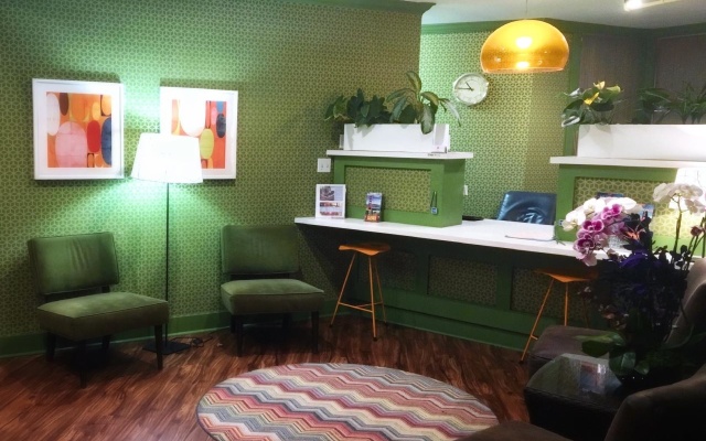 photo 2 of Oasis Inn
