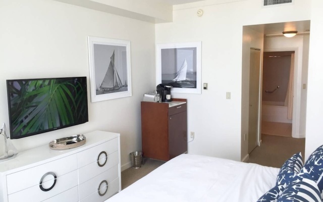 photo 2 of Ocean, Marina & City View Studio + Balcony #1