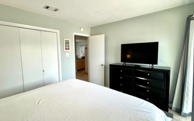 photo 4 of Ocean Reef 601 2 Bedroom Condo by RedAwning