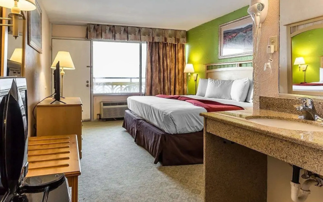 photo 3 of South Bay INN
