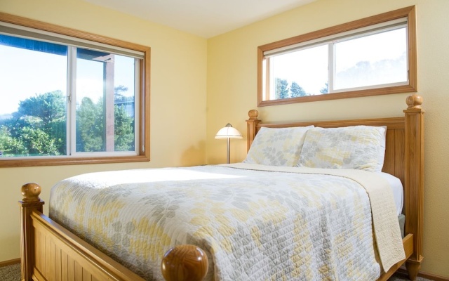photo 4 of Ocean Vista Getaway by RedAwning