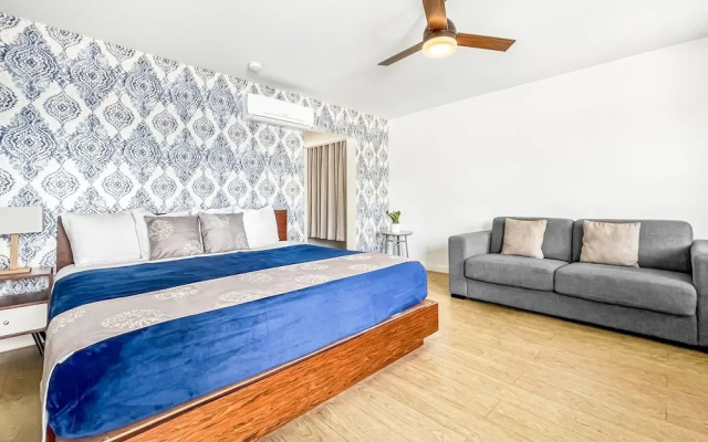 photo 2 of OceanSide Boutique Hotel - Hollywood