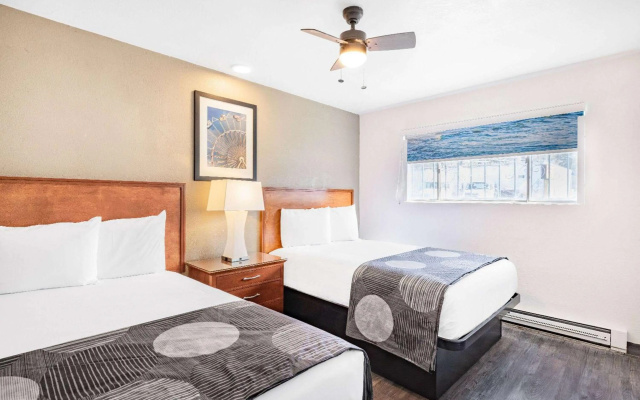 photo 3 of Oceanside Inn & Suites, a Days Inn by Wyndham