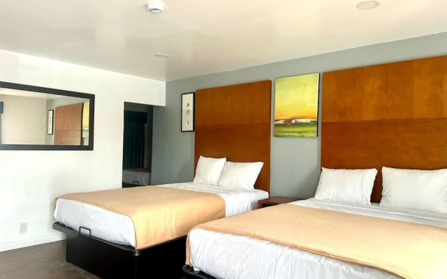 photo 4 of Oceanside Inn & Suites