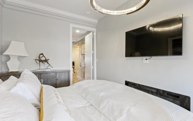 photo 4 of Oceanview high-end home by Beach/GGP/parking