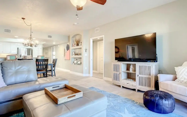 photo 5 of Oceanwalk Jr Penthouse Close to Pool Beach Access Ow14 604