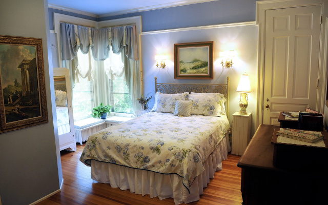 photo 3 of Oliver Inn Bed and Breakfast
